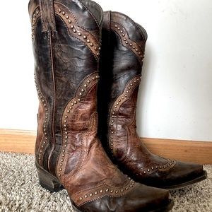 idyllwind snip toe cowgirl boots by Miranda lambert. Boot barn. Distressed look